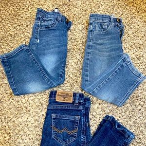 3 pairs of toddler boy jeans